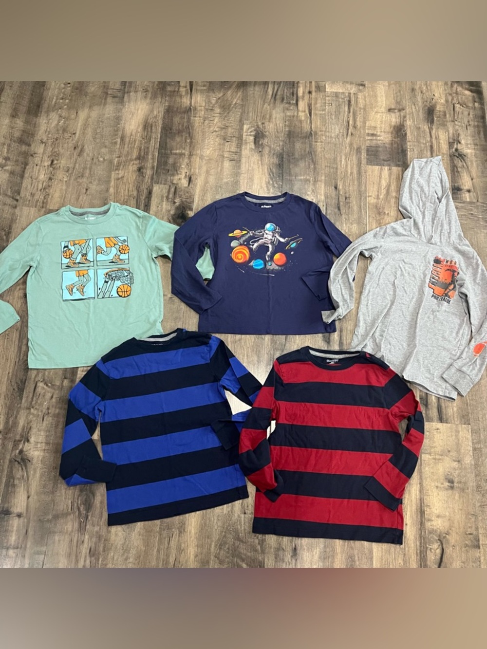 Old Navy Boys Youth Medium 8 Long Sleeve Graphic T-Shirt Lot